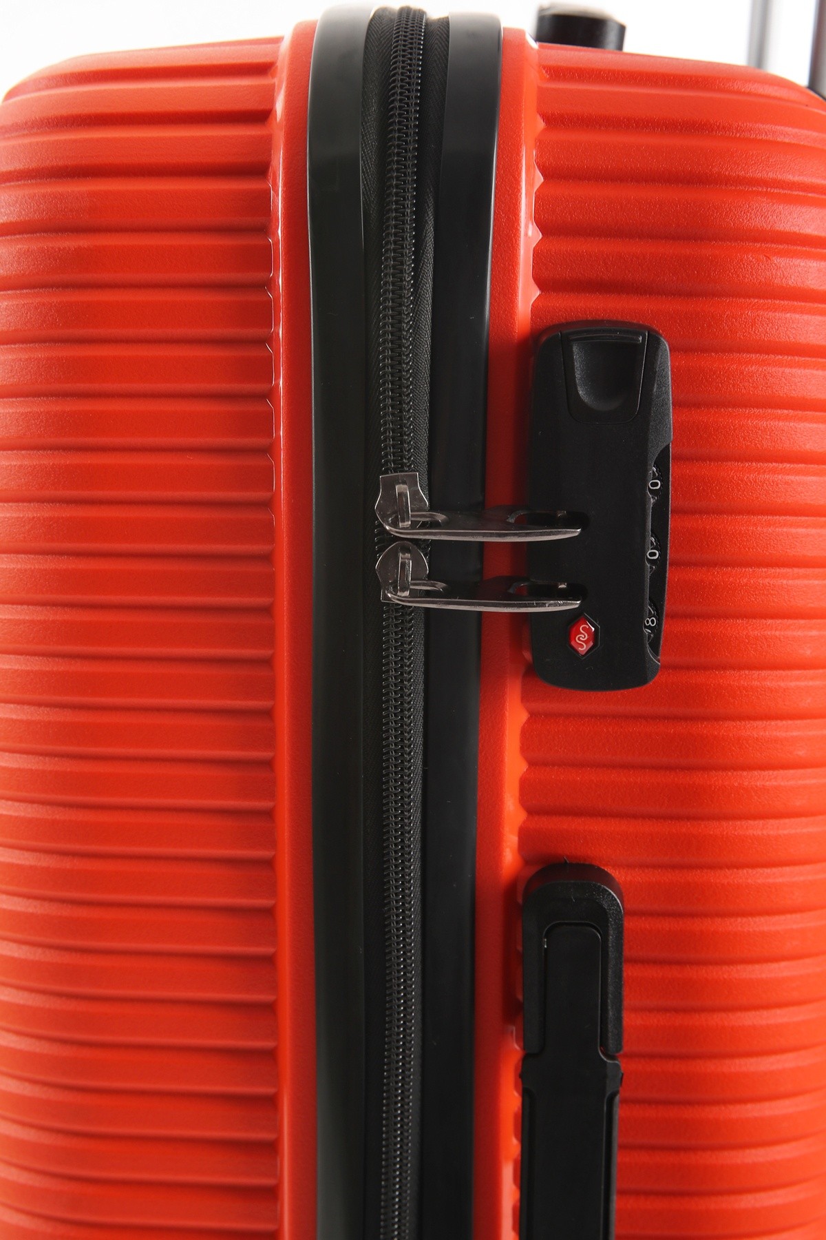 Чемодан CCS 5224 M Orange
